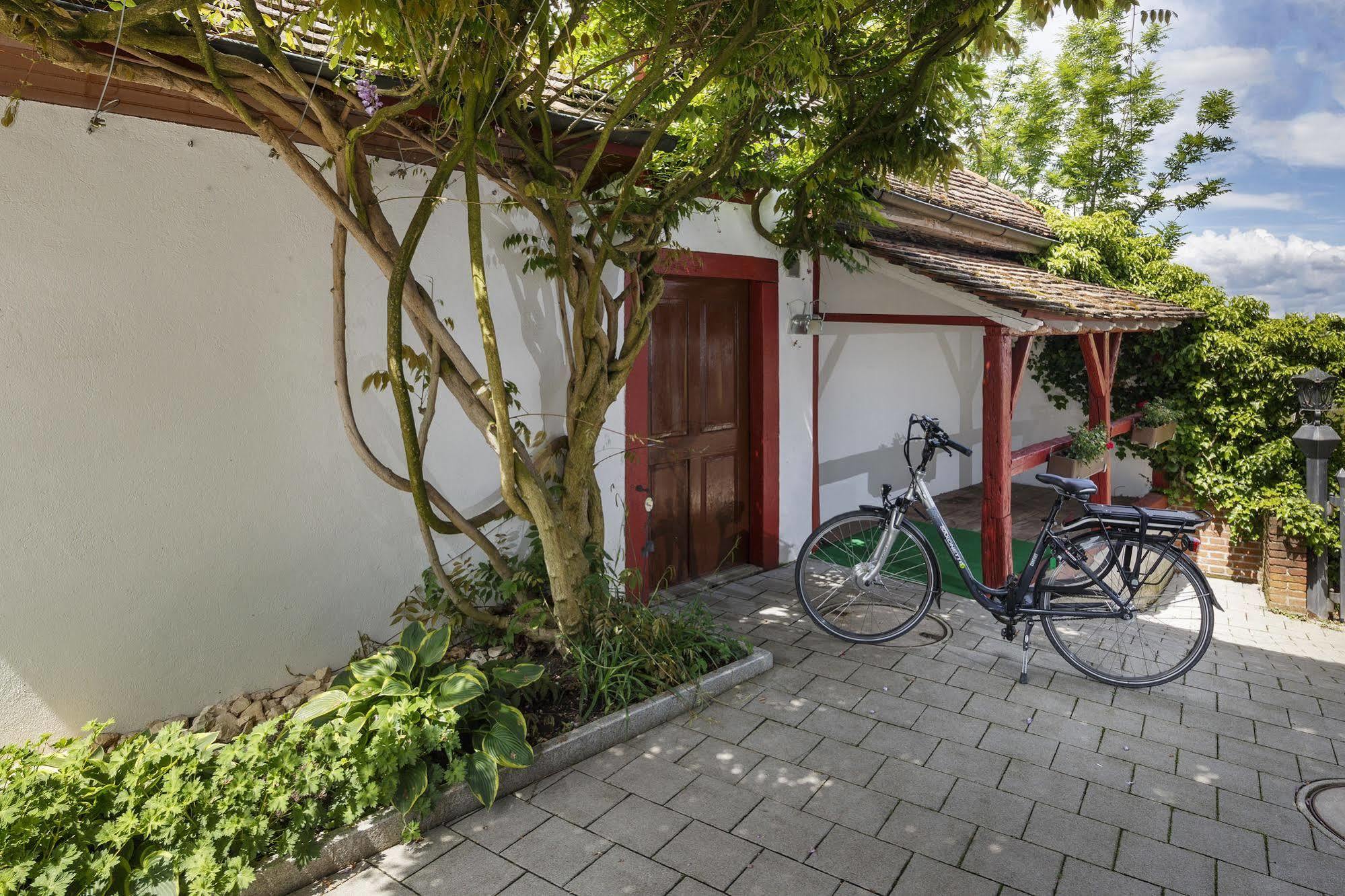 Seemoewe Swiss Quality Hotel Guttingen Bagian luar foto